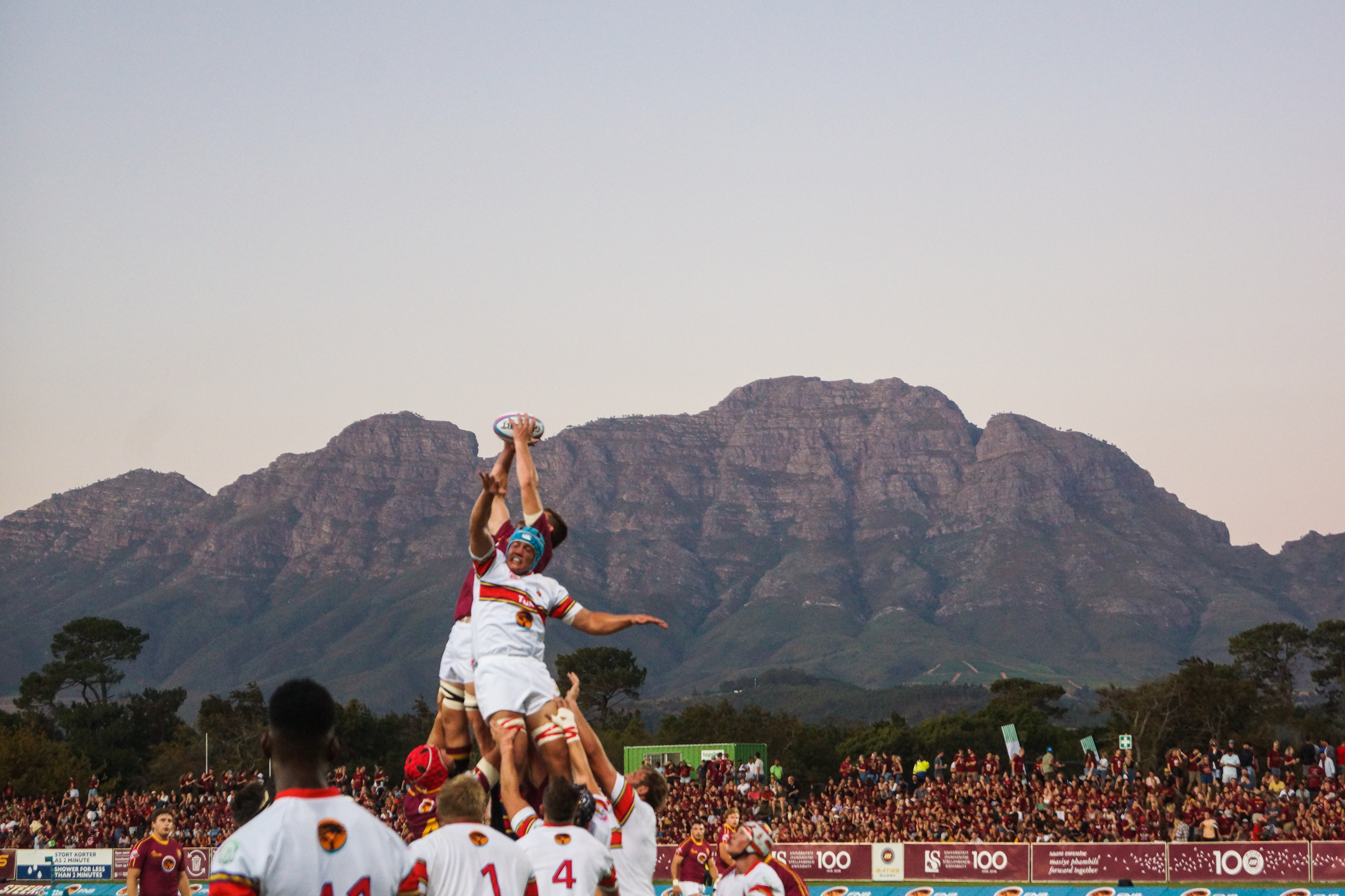 Stellenbosch is warm, maar die Danie Craven Stadion is warmer